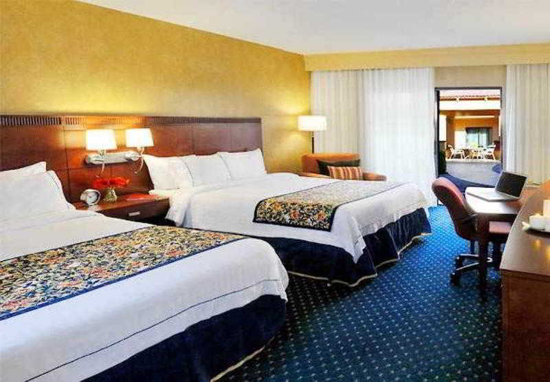 Courtyard By Marriott Phoenix מסה מראה חיצוני תמונה