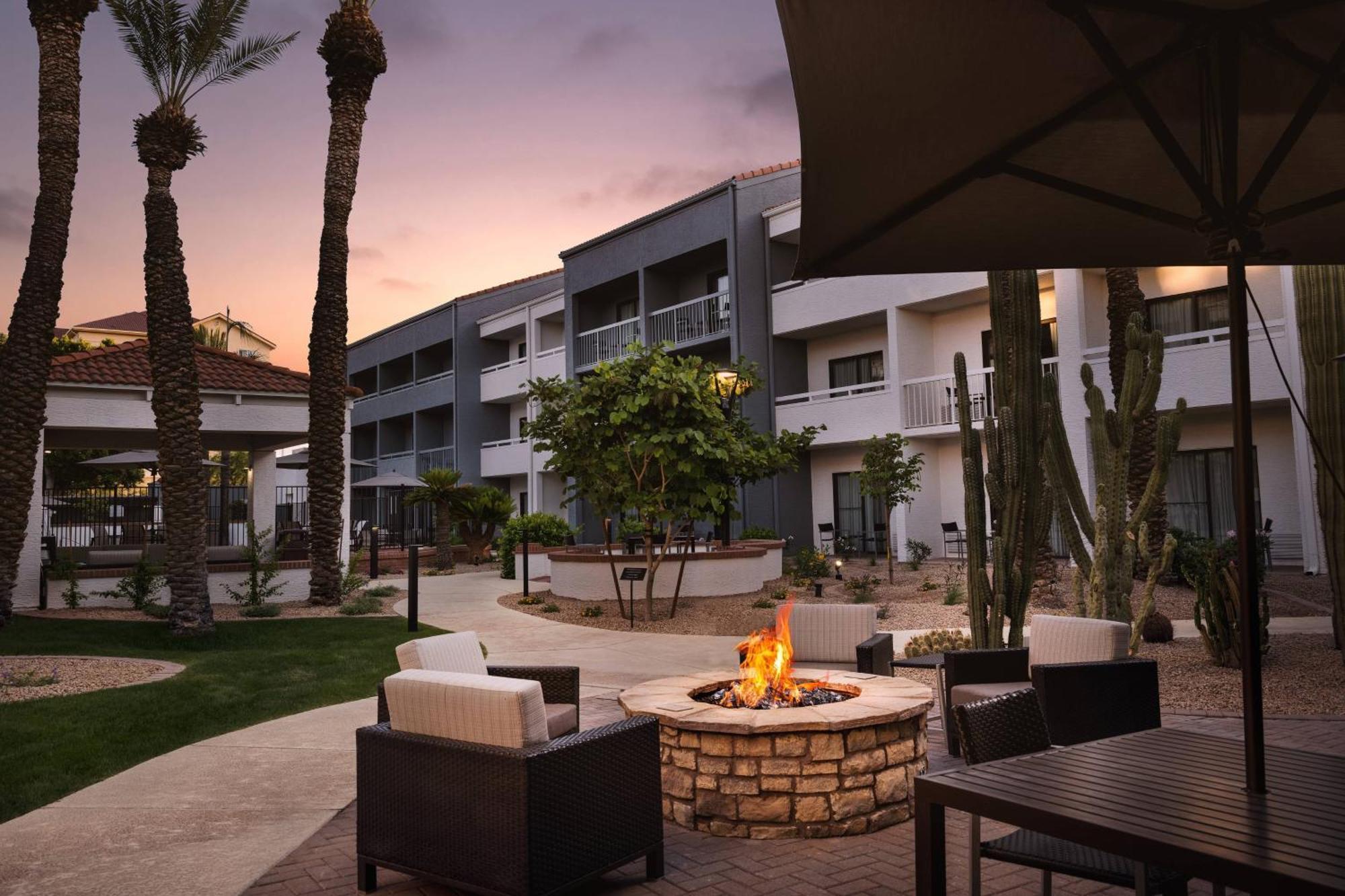 Courtyard By Marriott Phoenix מסה מראה חיצוני תמונה